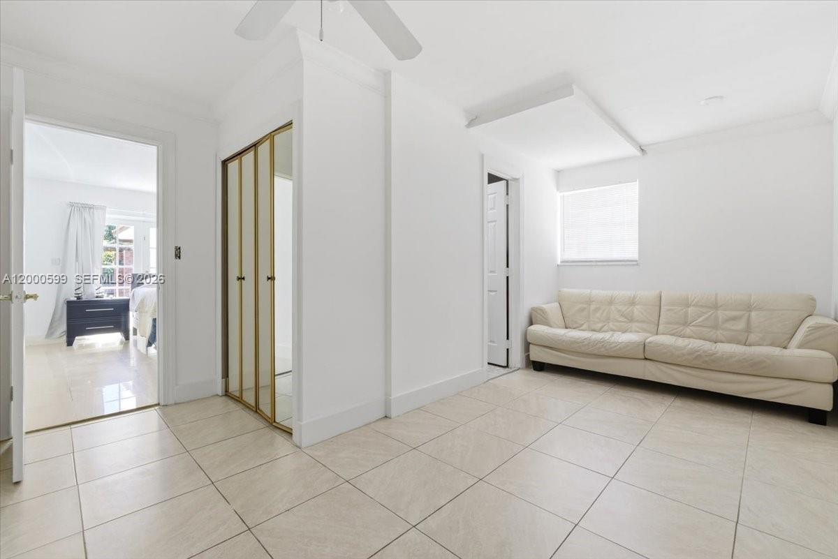 PALM SPRINGS LAKES 2ND AD - Residential