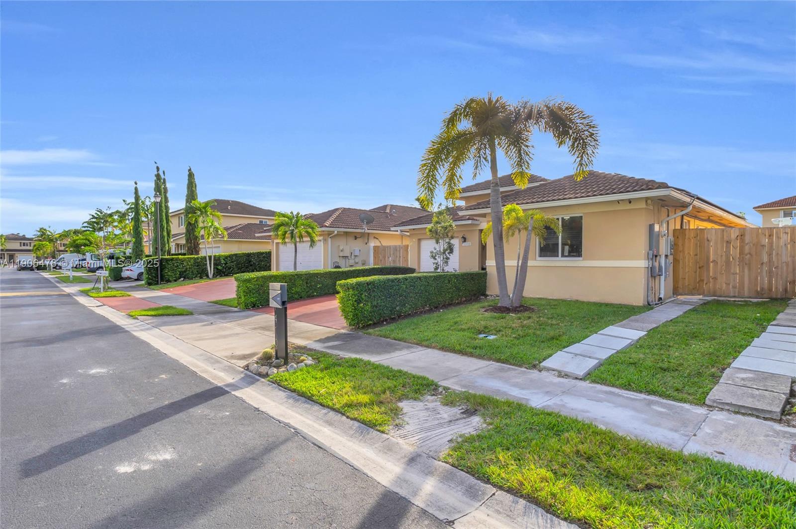 PRECIOUS HOMES AT LAKES B - Residential