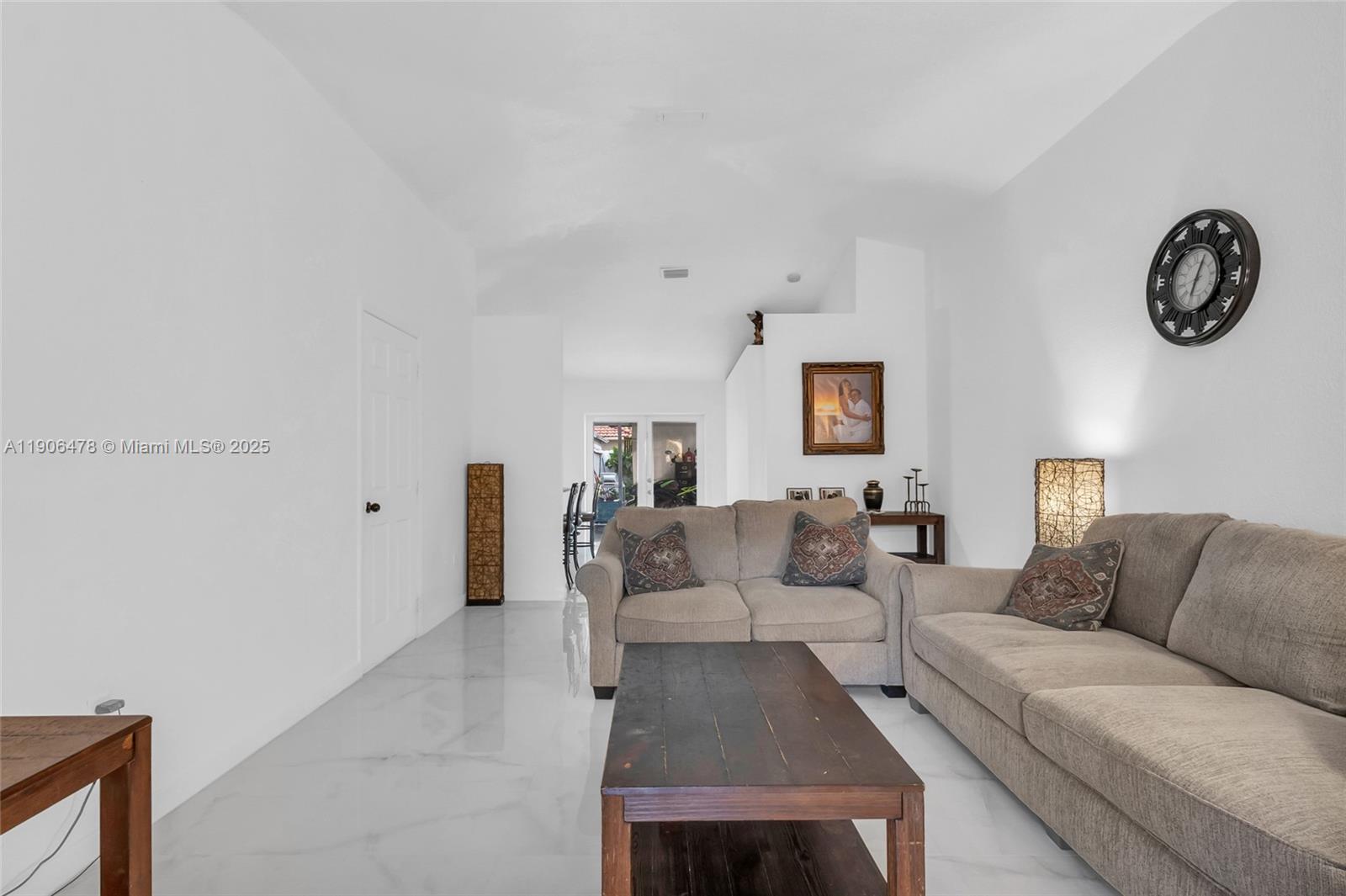 PRECIOUS HOMES AT LAKES B - Residential