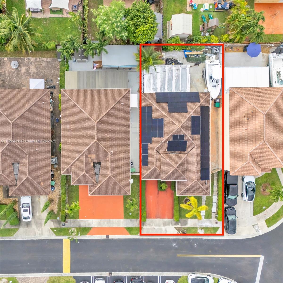 PRECIOUS HOMES AT LAKES B - Residential