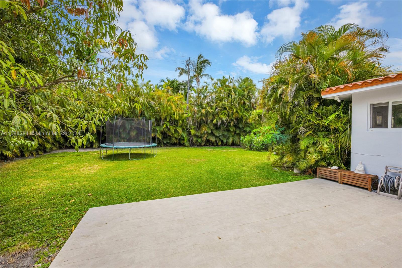 CORAL GABLES SEC E - Residential