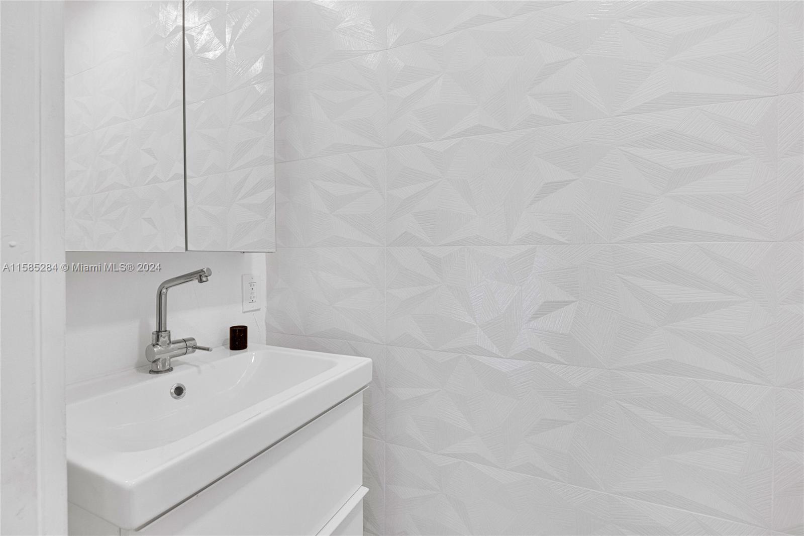 CORAL GABLES SEC E - Residential