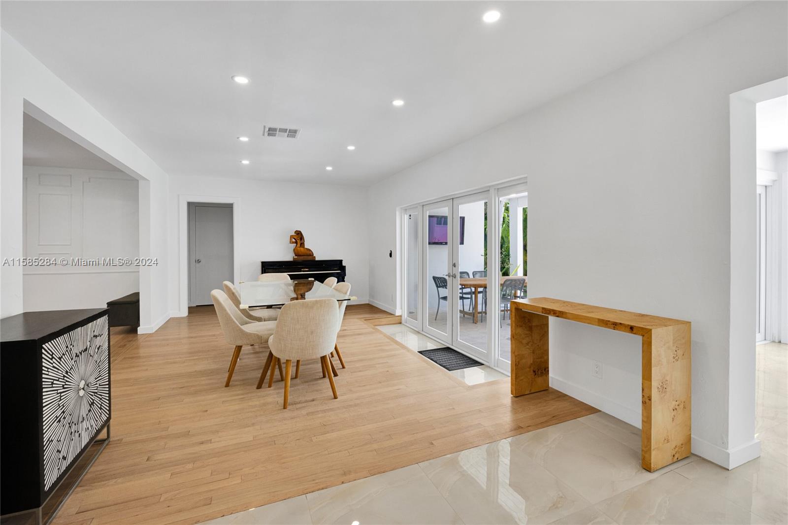 CORAL GABLES SEC E - Residential