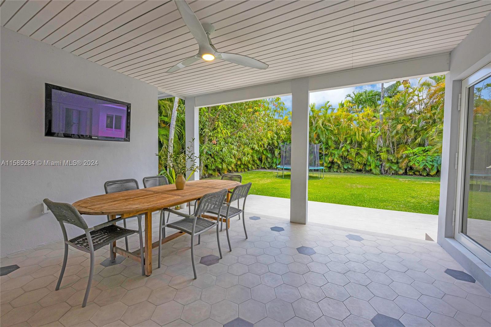 CORAL GABLES SEC E - Residential