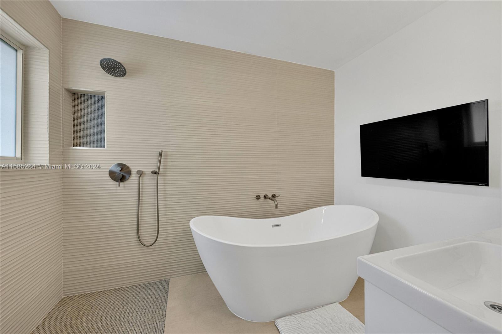 CORAL GABLES SEC E - Residential