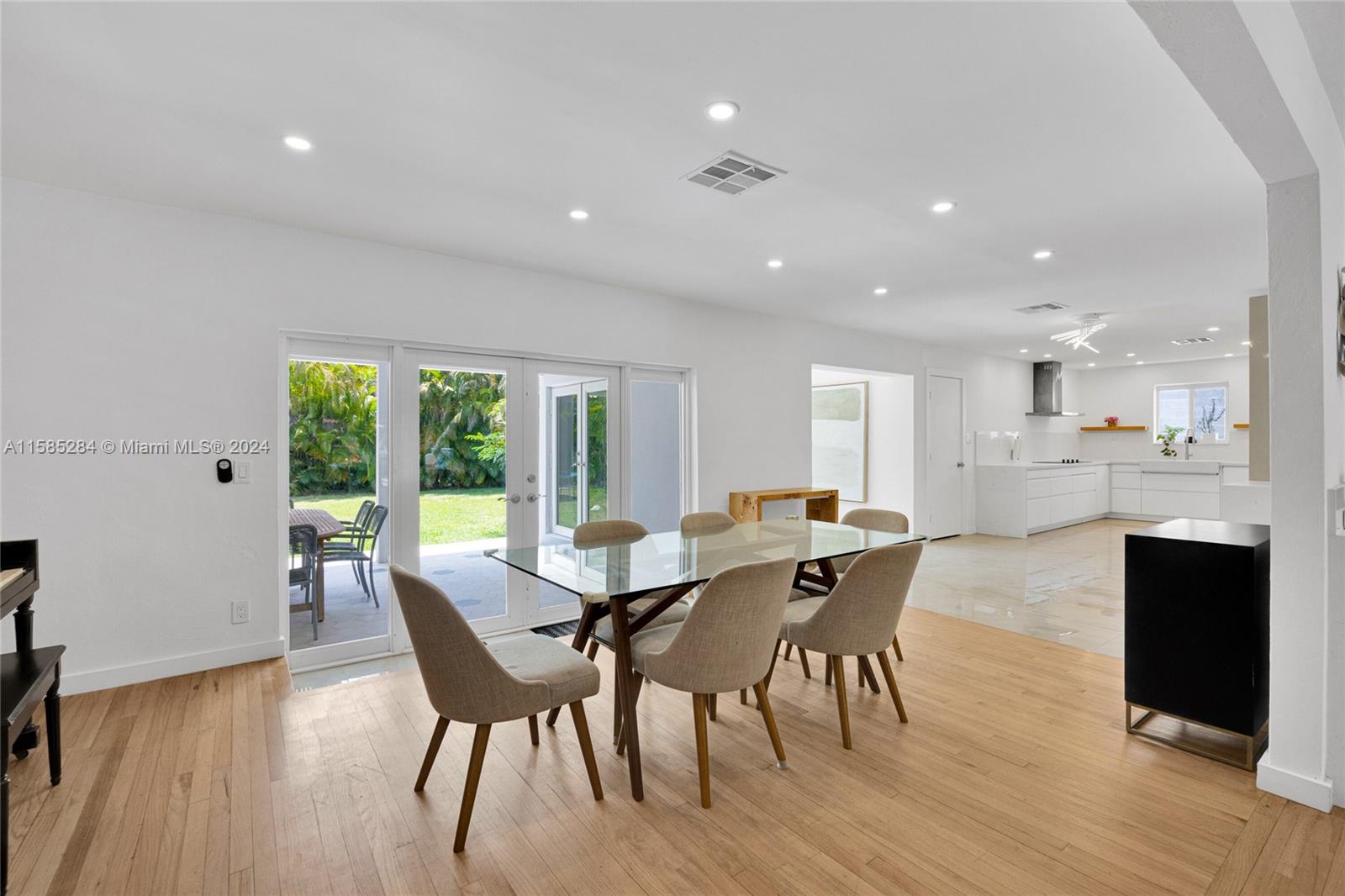 CORAL GABLES SEC E - Residential