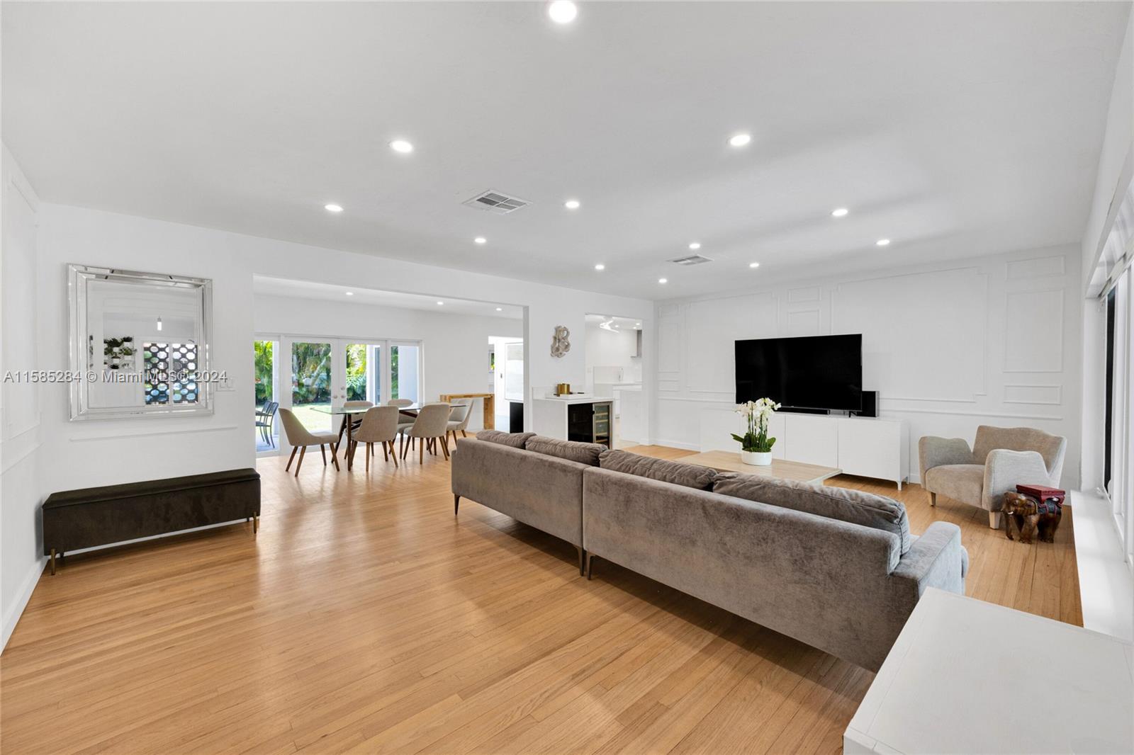 CORAL GABLES SEC E - Residential