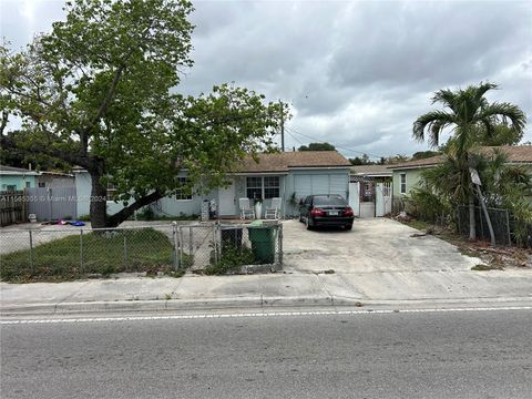 9030 NW 32nd Ave, Miami, FL 33147 - #: A11565355