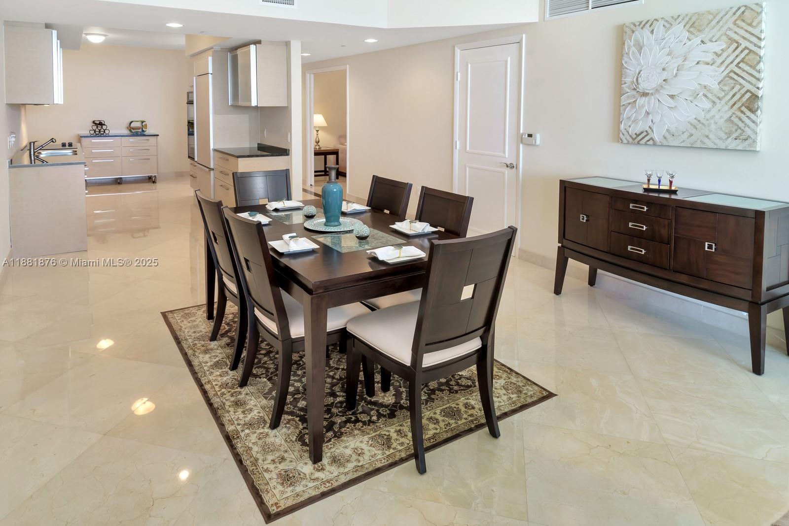 BEACH CLUB CONDO - Residential Lease
