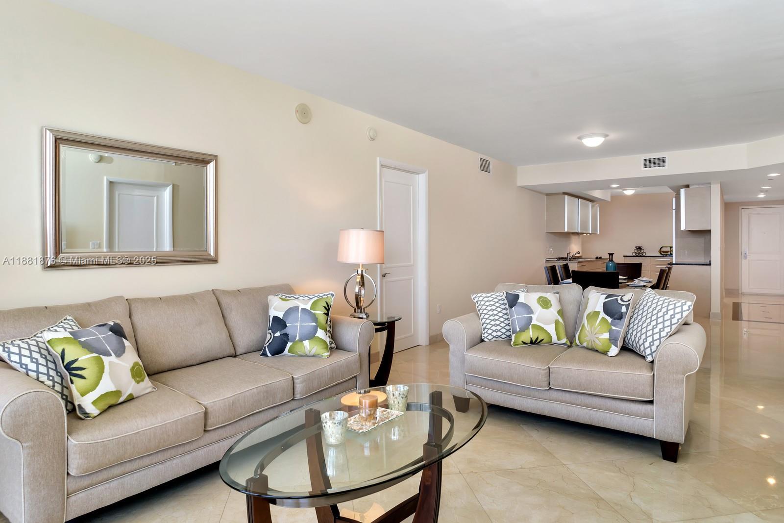 BEACH CLUB CONDO - Residential Lease