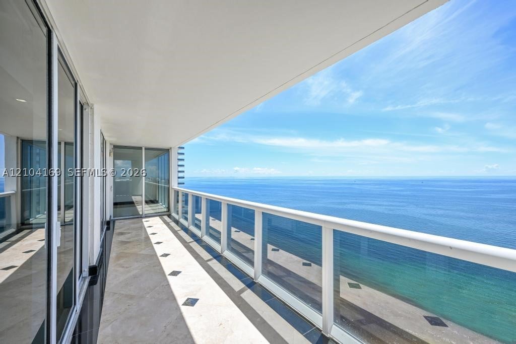 1850 S Ocean Dr LP4204