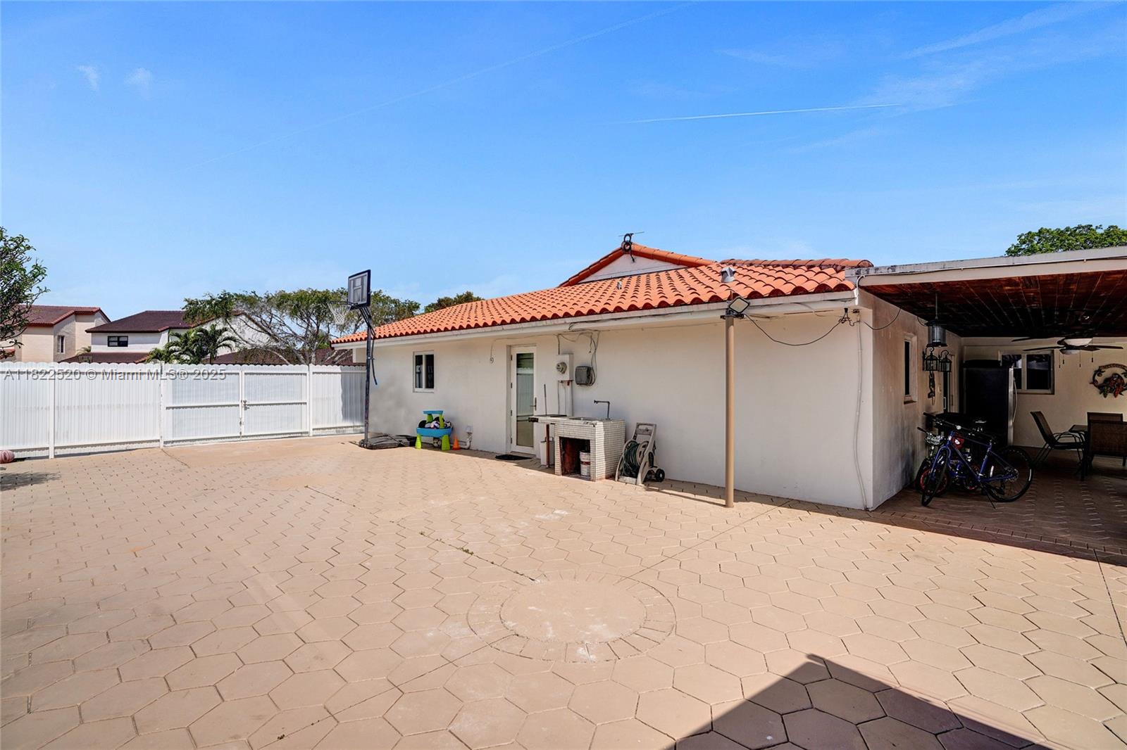 SEVILLA GARDENS SEC 1 - Residential