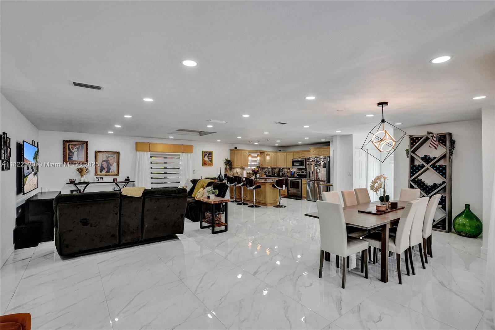 SEVILLA GARDENS SEC 1 - Residential
