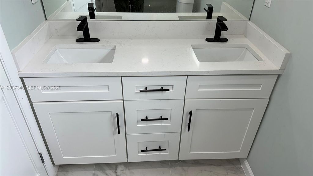 Photo of 119 SW 8th Ave, Boynton Beach, FL 33435 (MLS # A12007346)