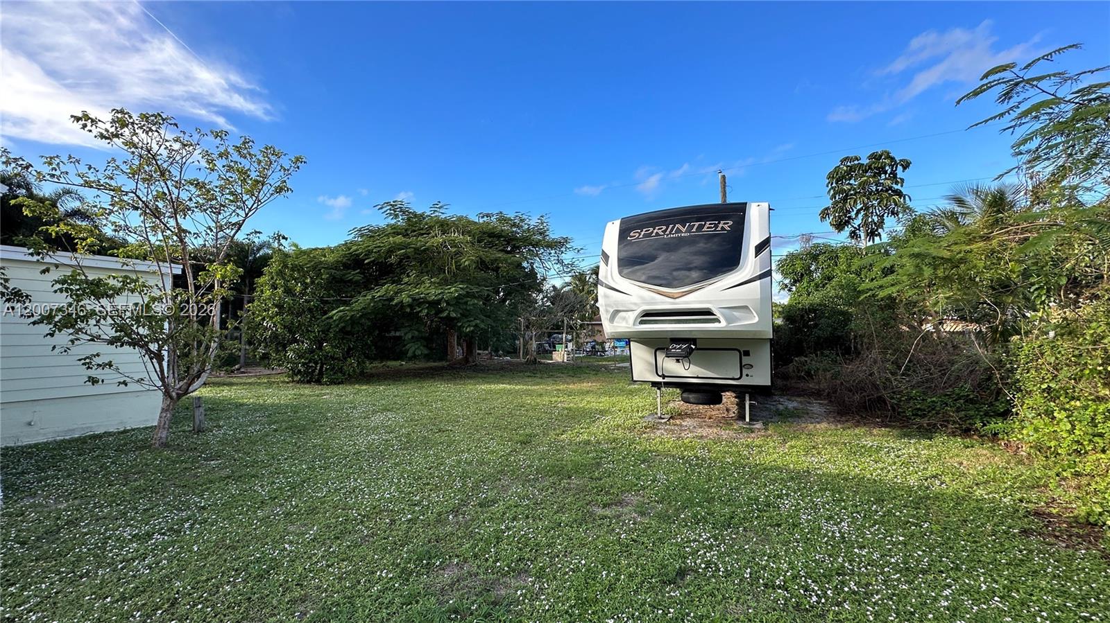 BOWERS PARK - Residential