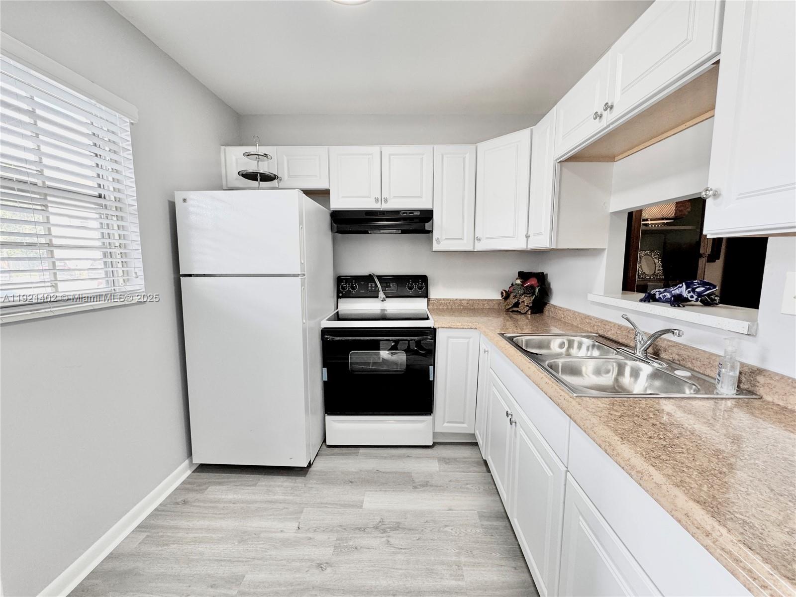 HEATHER HALL CONDO - Residential