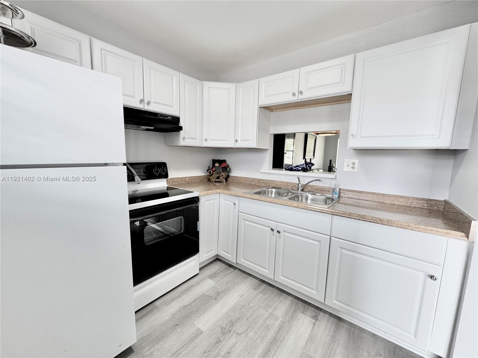 HEATHER HALL CONDO - Residential