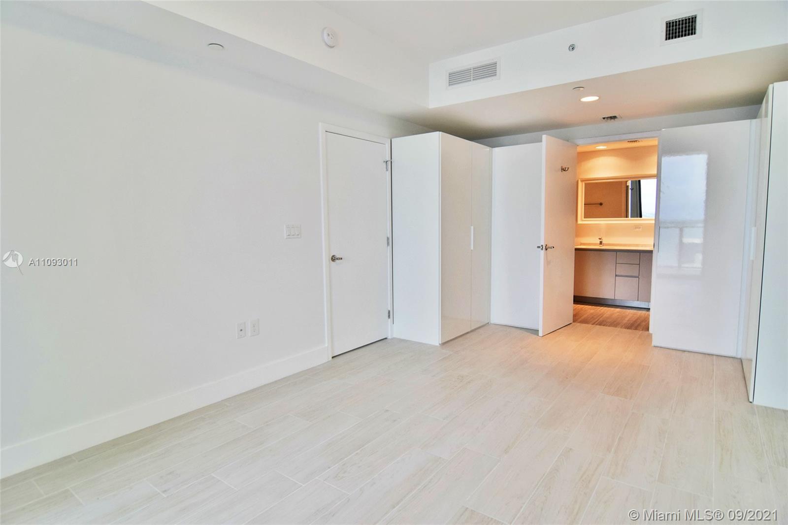 1010 BRICKELL CONDO - Residential Lease