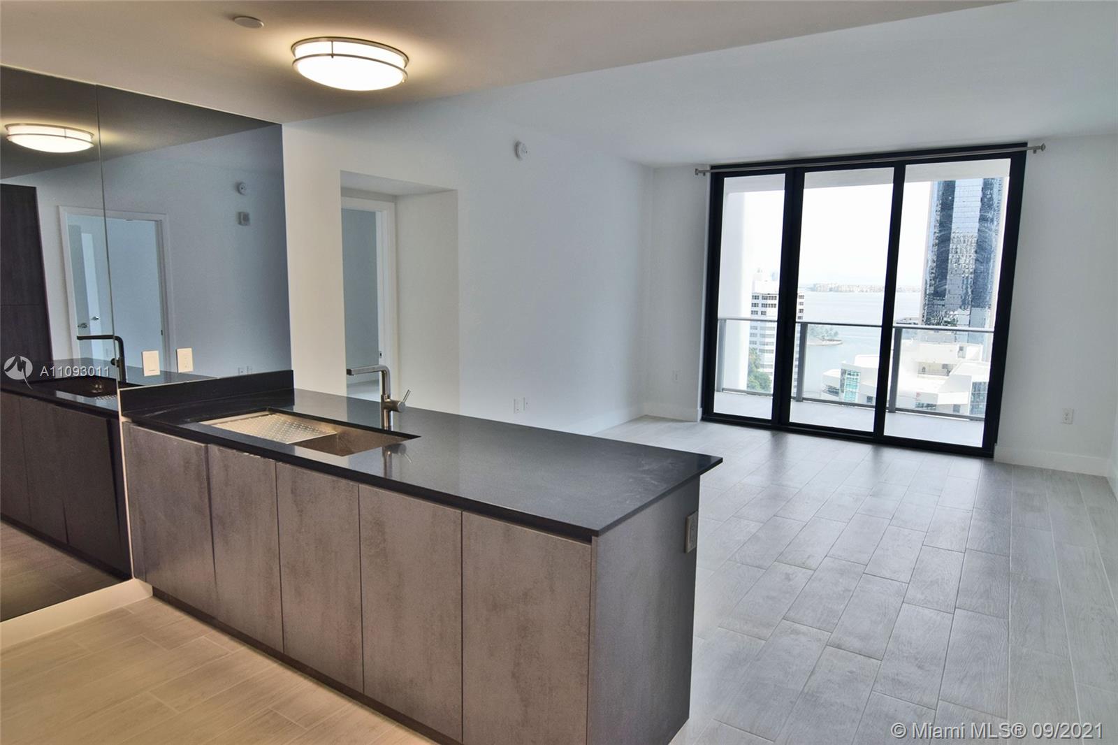 1010 BRICKELL CONDO - Residential Lease