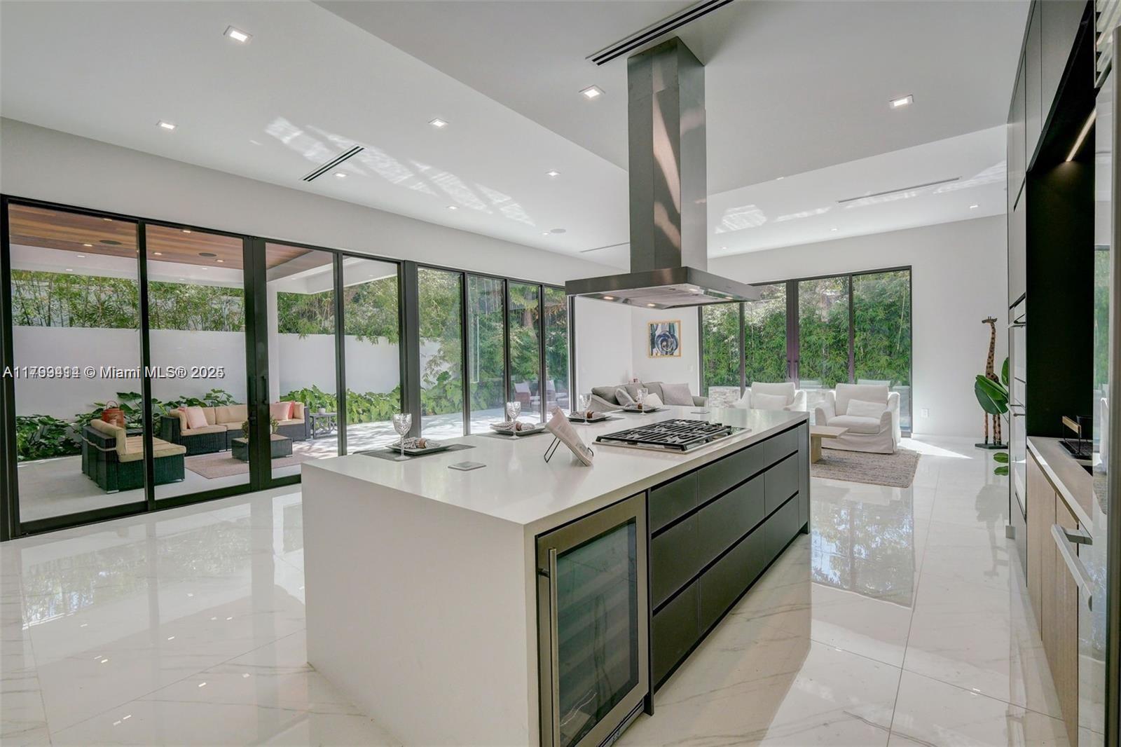 SUNSHINE FRUITS CO - Residential