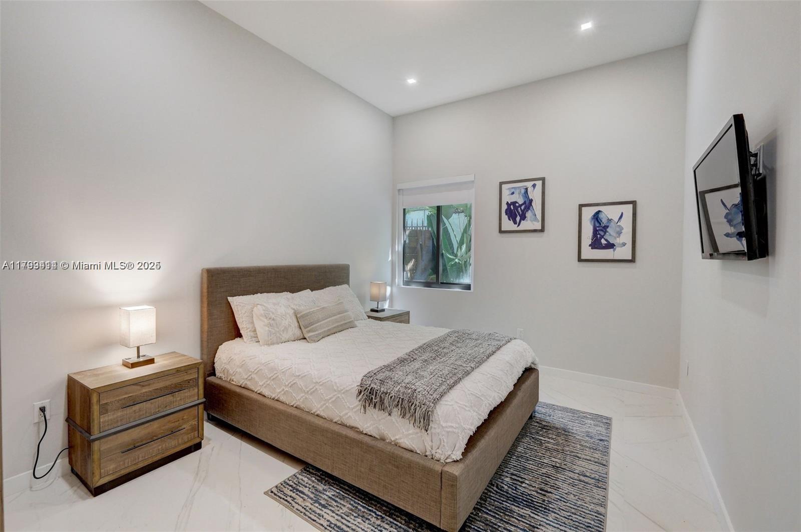 SUNSHINE FRUITS CO - Residential