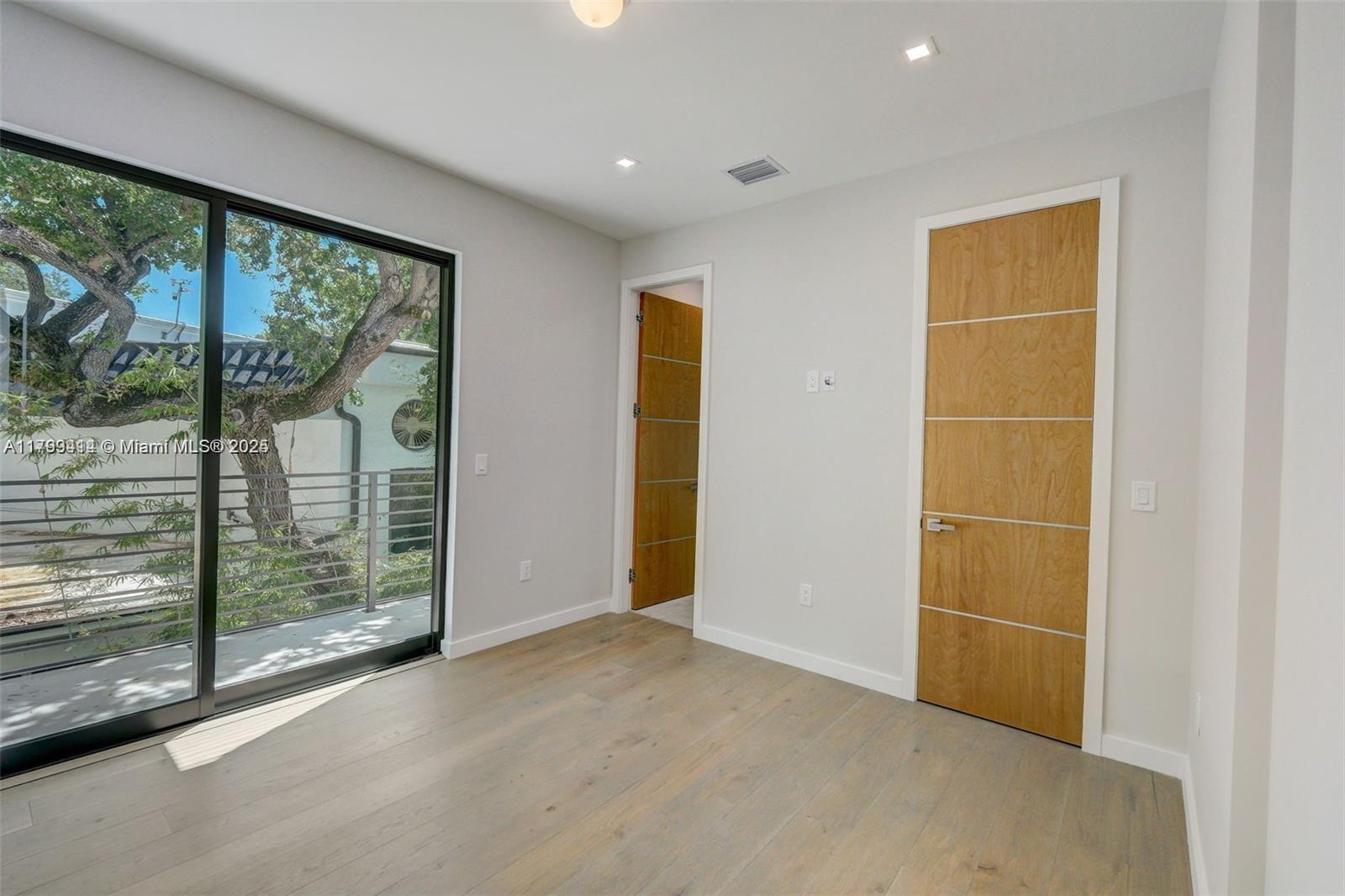 SUNSHINE FRUITS CO - Residential