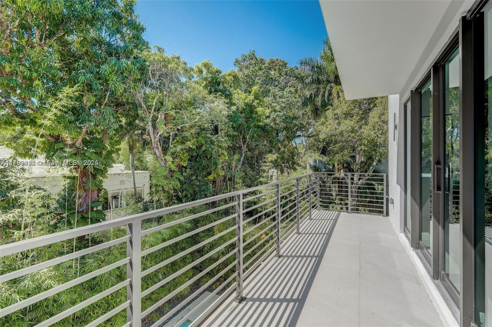 SUNSHINE FRUITS CO - Residential