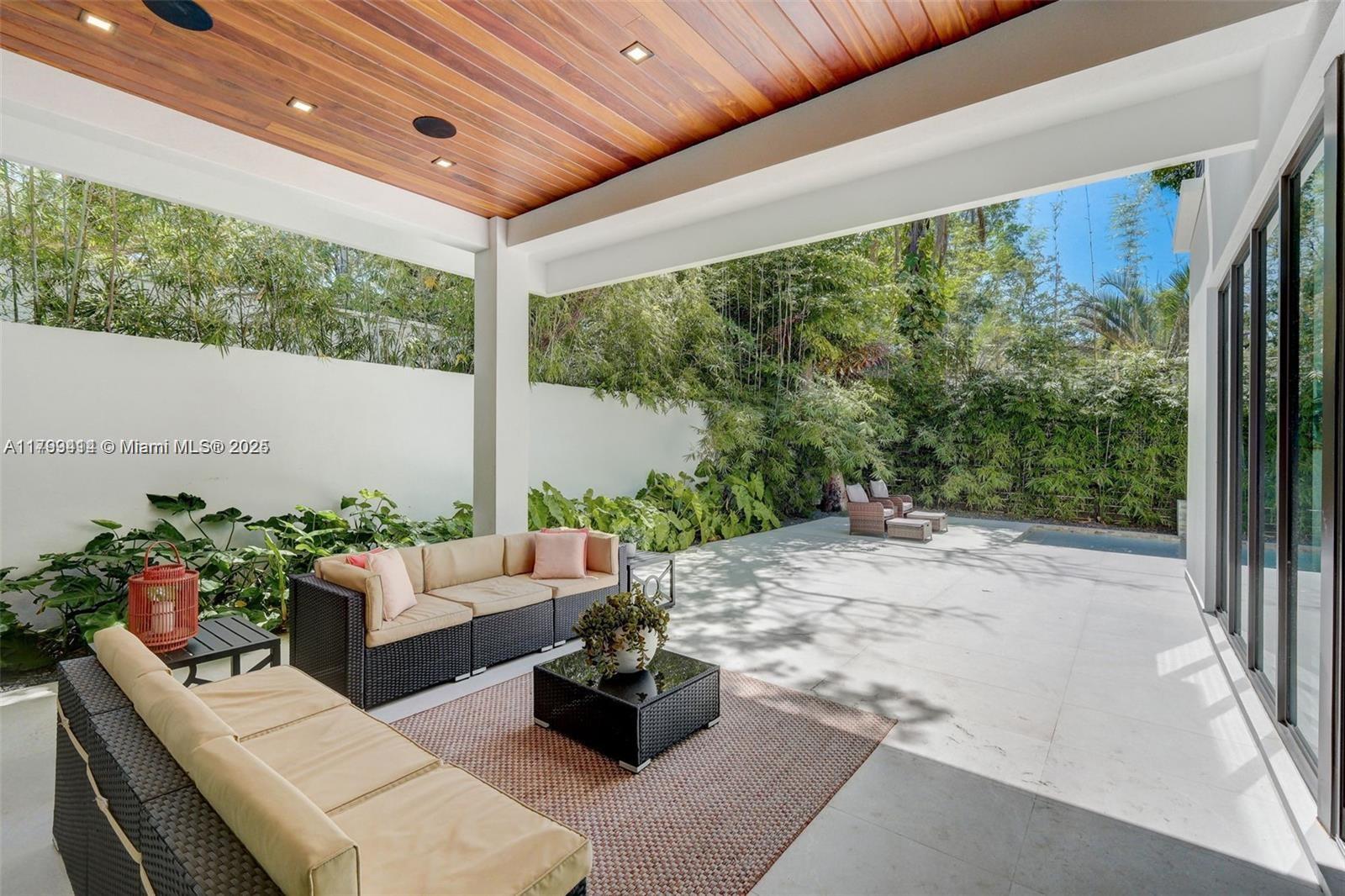 SUNSHINE FRUITS CO - Residential