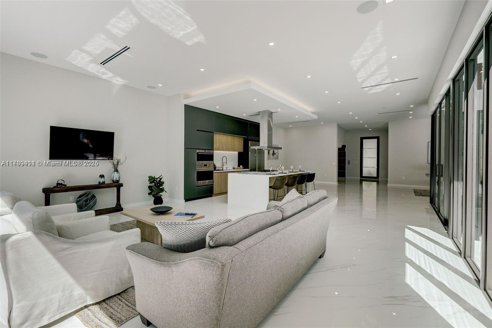 SUNSHINE FRUITS CO - Residential