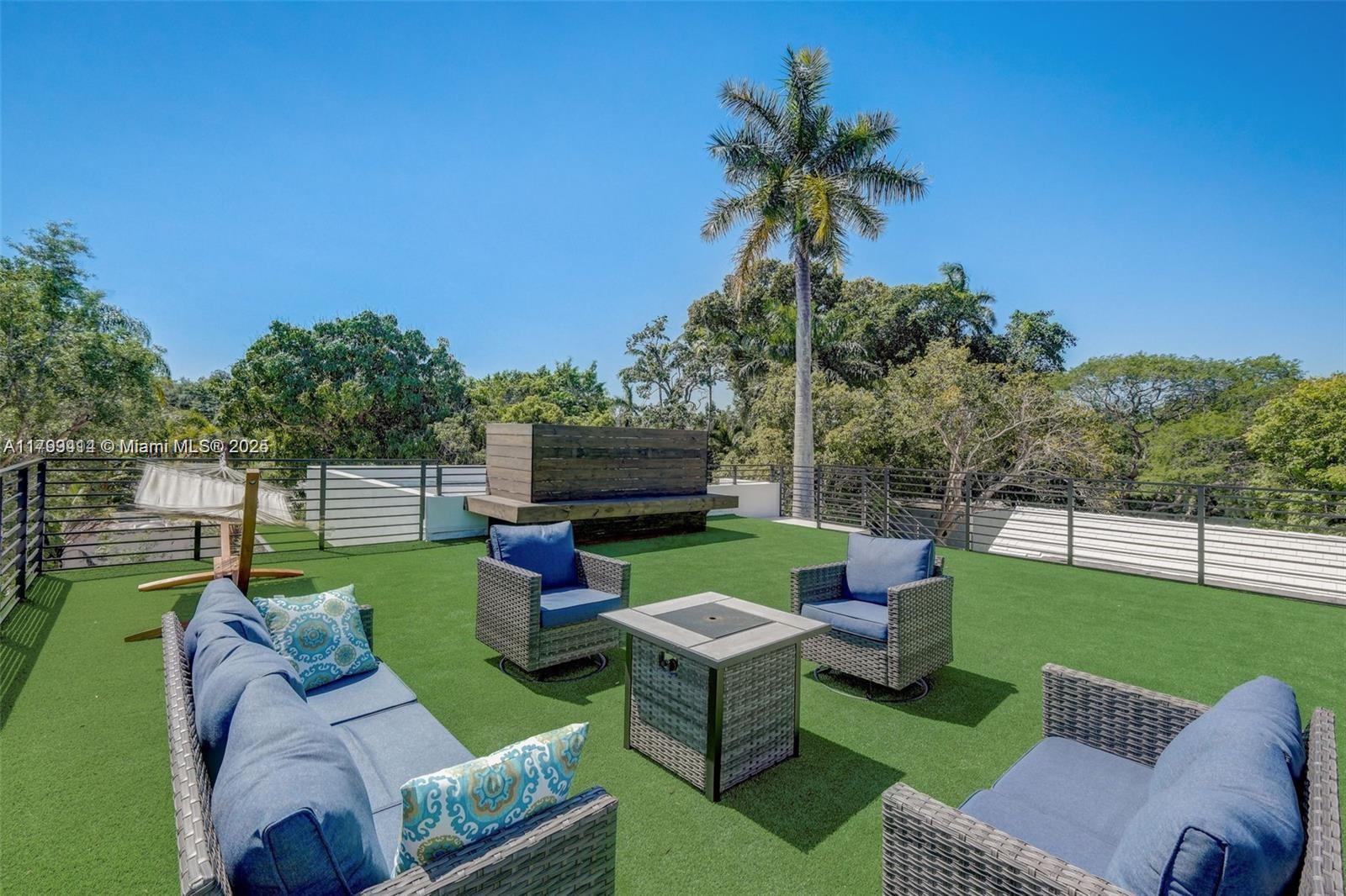 SUNSHINE FRUITS CO - Residential