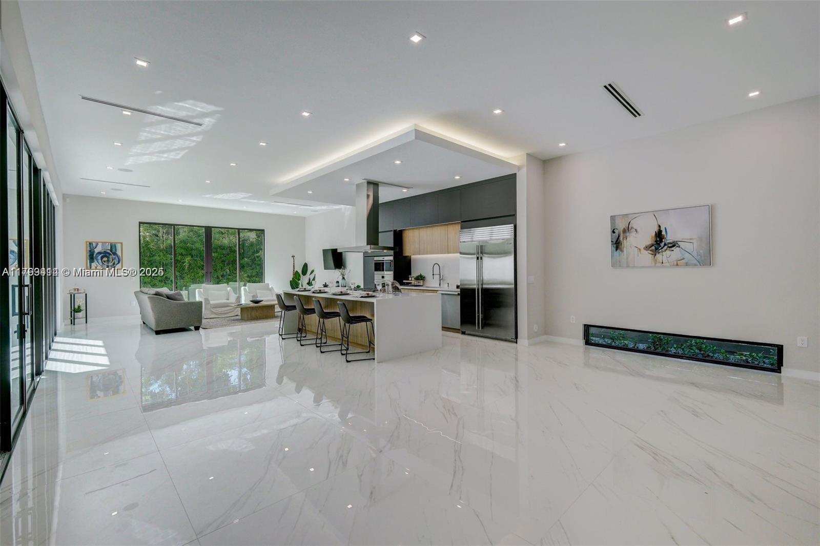 SUNSHINE FRUITS CO - Residential