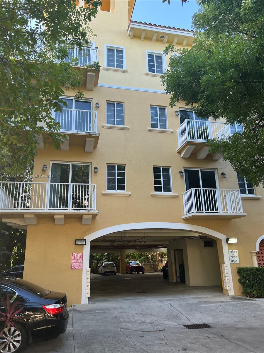 107 Mendoza Ave 202, Coral Gables, Broward County, Florida - 2 Bedrooms  
3 Bathrooms - 