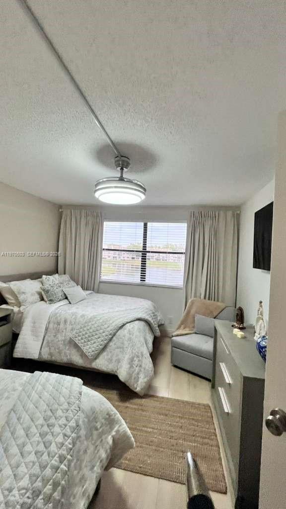 SUNRISE LAKES 159 CONDO - Residential