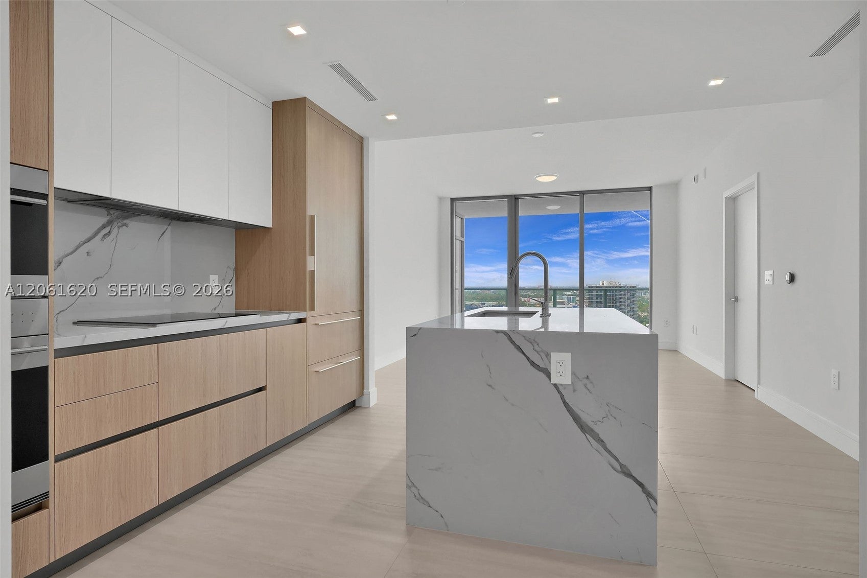 2411 Laguna Circle 1807