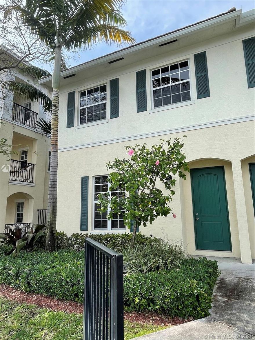 RUN DONT WALK TO SEE THIS THREE BEDROOM, TWO AND HALF BATH CORNER UNIT TOWNHOME IN DESIRABLE ORCHID GROVE!  WITH OVER 1700’ THIS HOME BOASTS AN EXPANSIVE LIVING/KITCHEN/DINING OPEN AREA, WITH GRANITE COUNTERTOPS, TILE BACKSPLASH, BLACK APPLIANCES, AND PLENTY OF CABINET SPACE.   THE SPACIOUS MASTER SUITE INCLUDES DUAL SINKS AND LARGE WALK IN SHOWER, PLUS HUGE WALK IN CLOSET.  TWO OTHER BEDROOMS WITH PLENTY OF CLOSET SPACE, TUB/SHOWER COMBO FOR SECOND FULL BATH. ONE CAR GARAGE, FULL SIZE WASHER AND DRYER.  HURRICANE IMPACT WINDOWS THROUGHOUT, TILE AND CARPETING.  BUILT IN 2015. GREAT COMMUNITY, PET FRIENDLY, CLUBOUSE WITH POOL, WALKING PATHS ALONG THE LAKE, FITNESS CENTER AND LOW HOA FEES!  CLOSE TO ALL THE NEW RESTAURANTS AND SHOPPING ALONG POMPANO BEACH! SEE THIS ONE BEFORE SOME ELSE DOES!