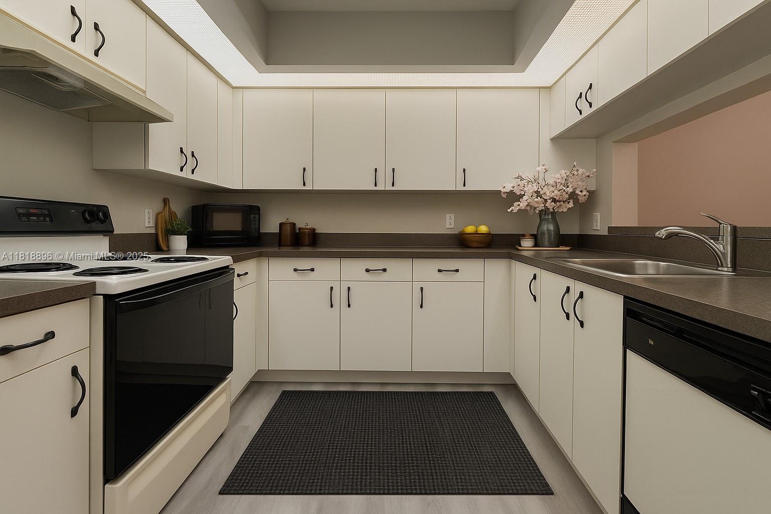 SUFFOLK AT CENTURY VILLAG - Residential