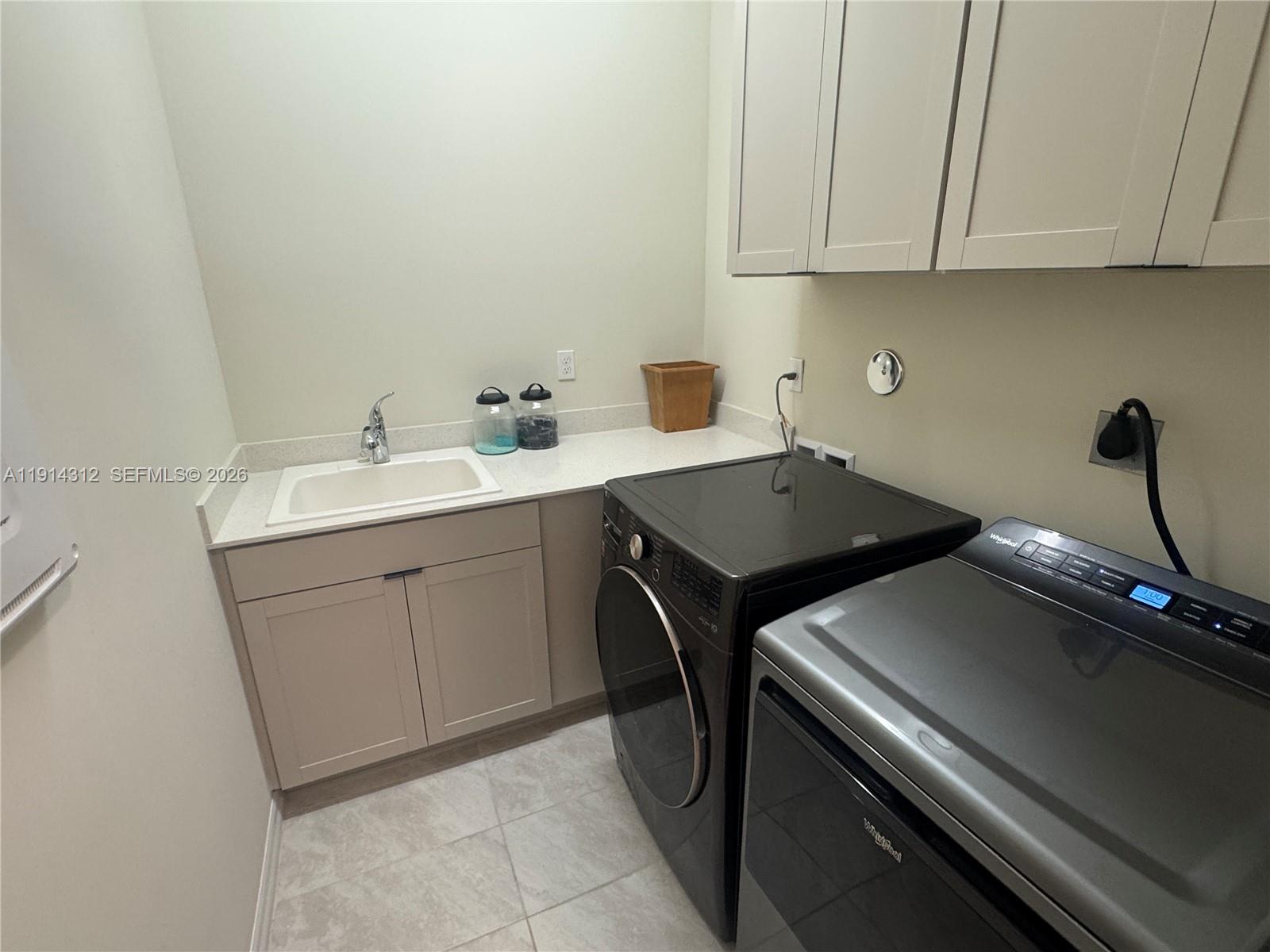 OAK TREE PROPERTY REDEVEL - Residential