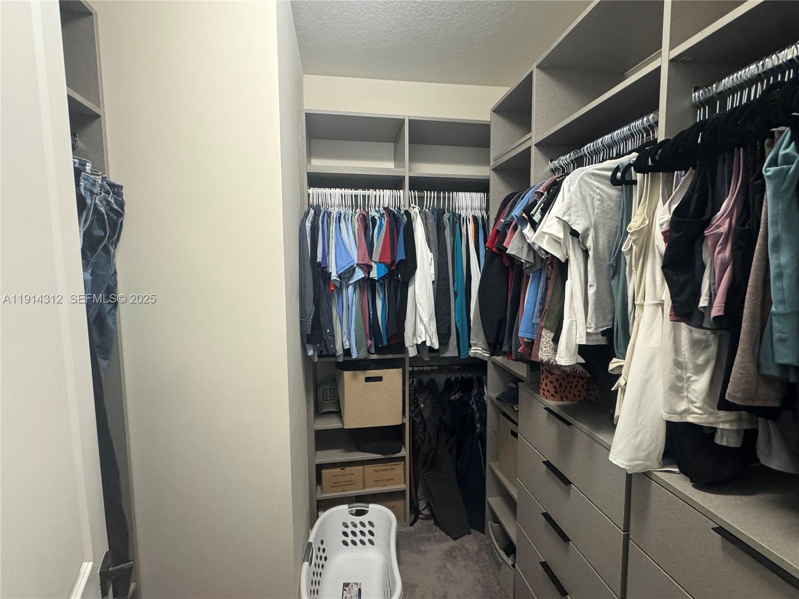 OAK TREE PROPERTY REDEVEL - Residential