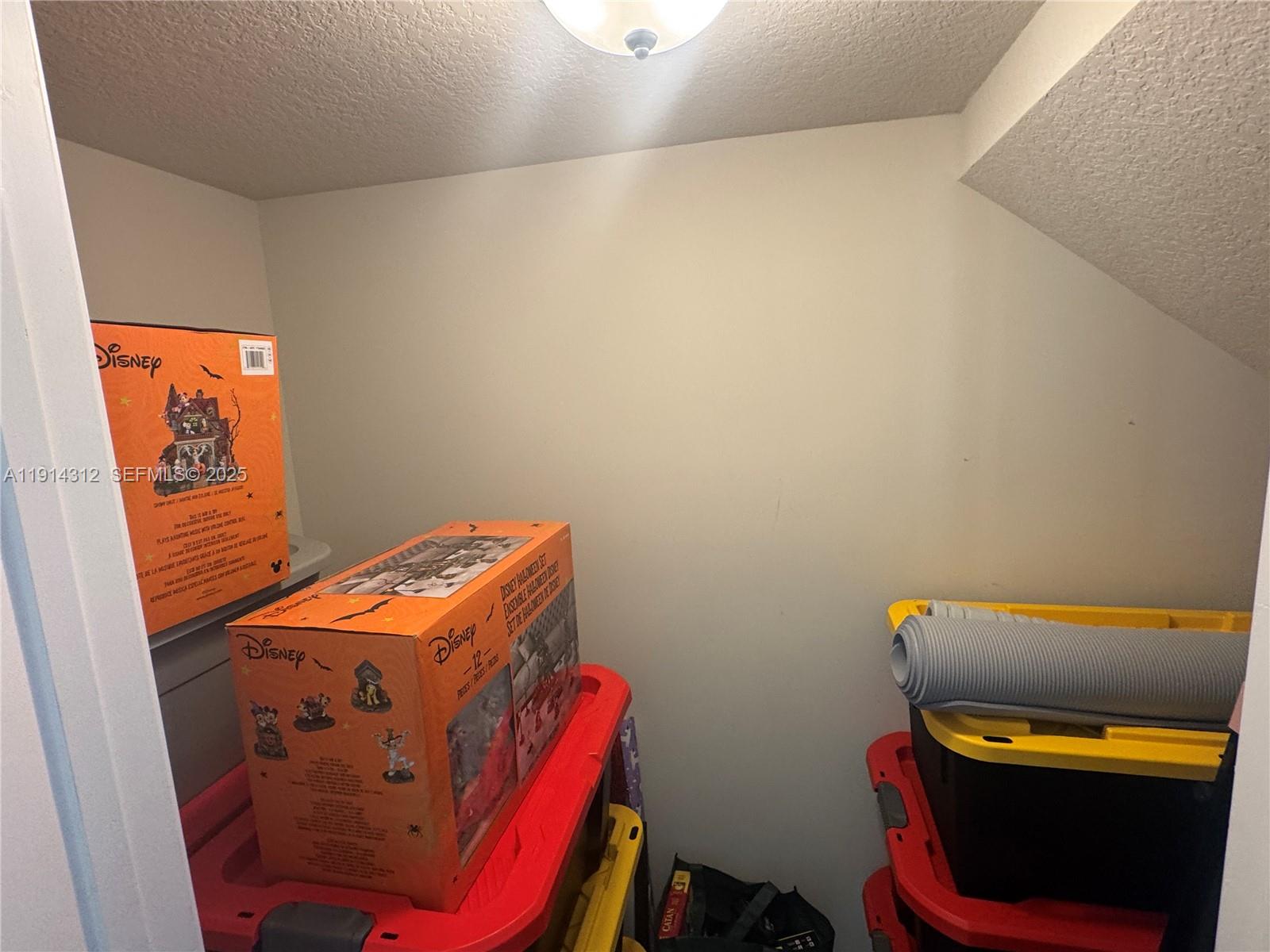 OAK TREE PROPERTY REDEVEL - Residential