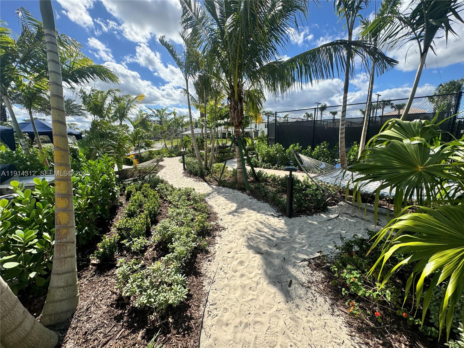 OAK TREE PROPERTY REDEVEL - Residential