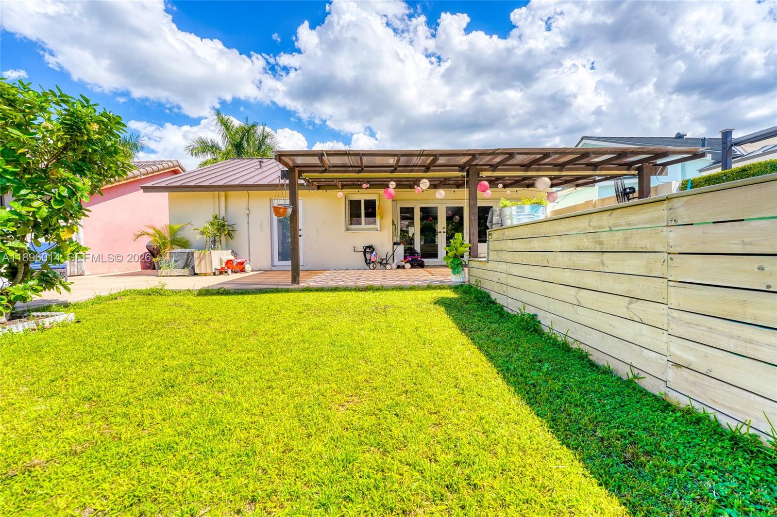 VENEZIA HOMES ESTATES - Residential