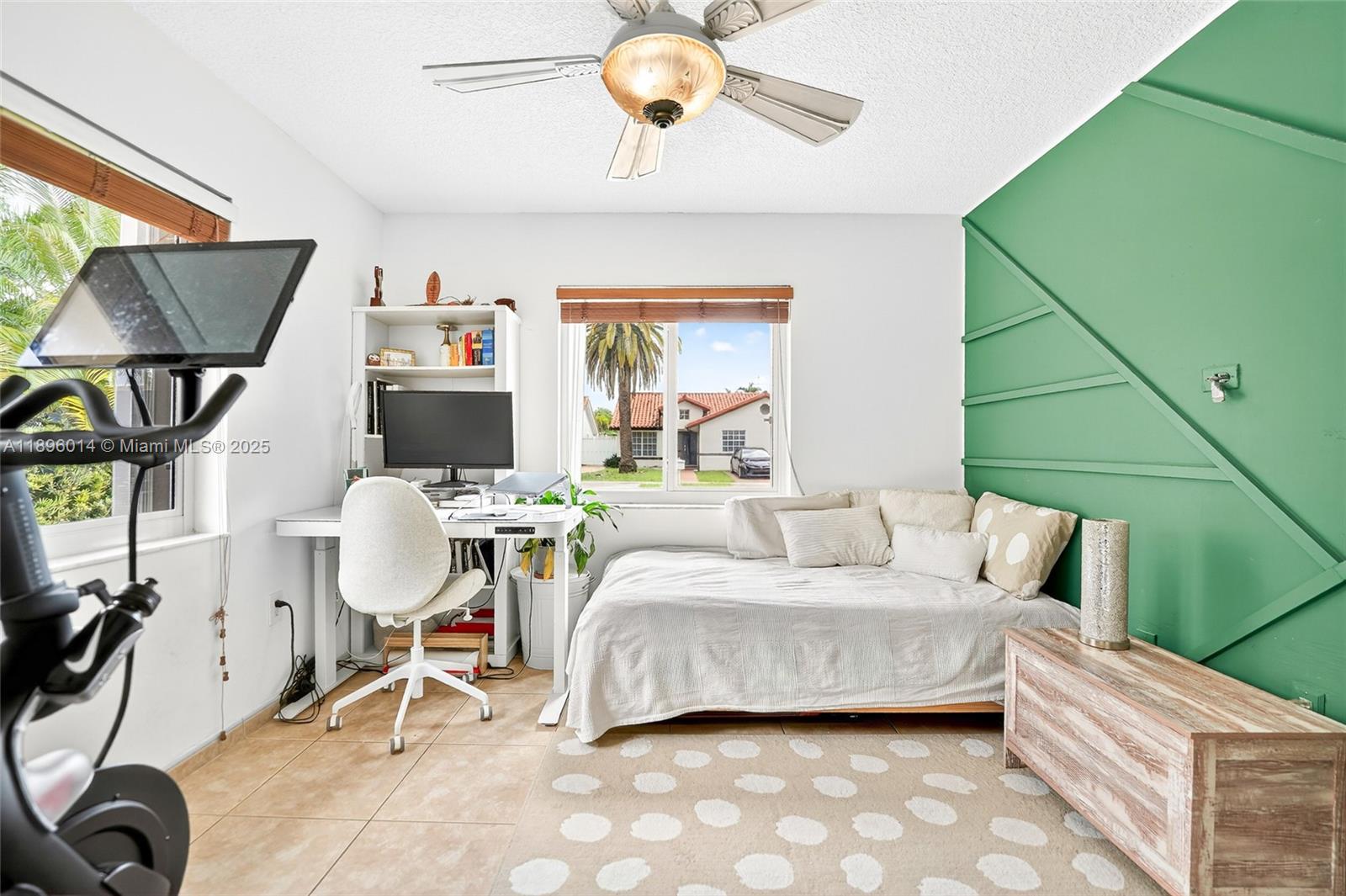 VENEZIA HOMES ESTATES - Residential