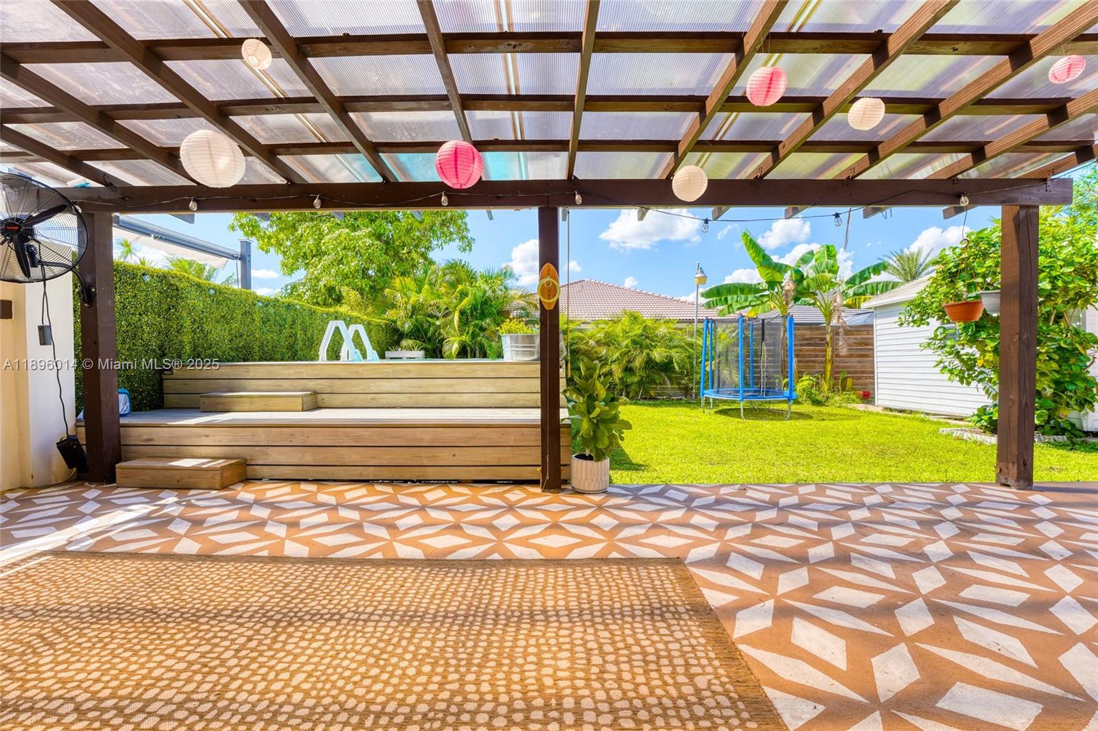 VENEZIA HOMES ESTATES - Residential