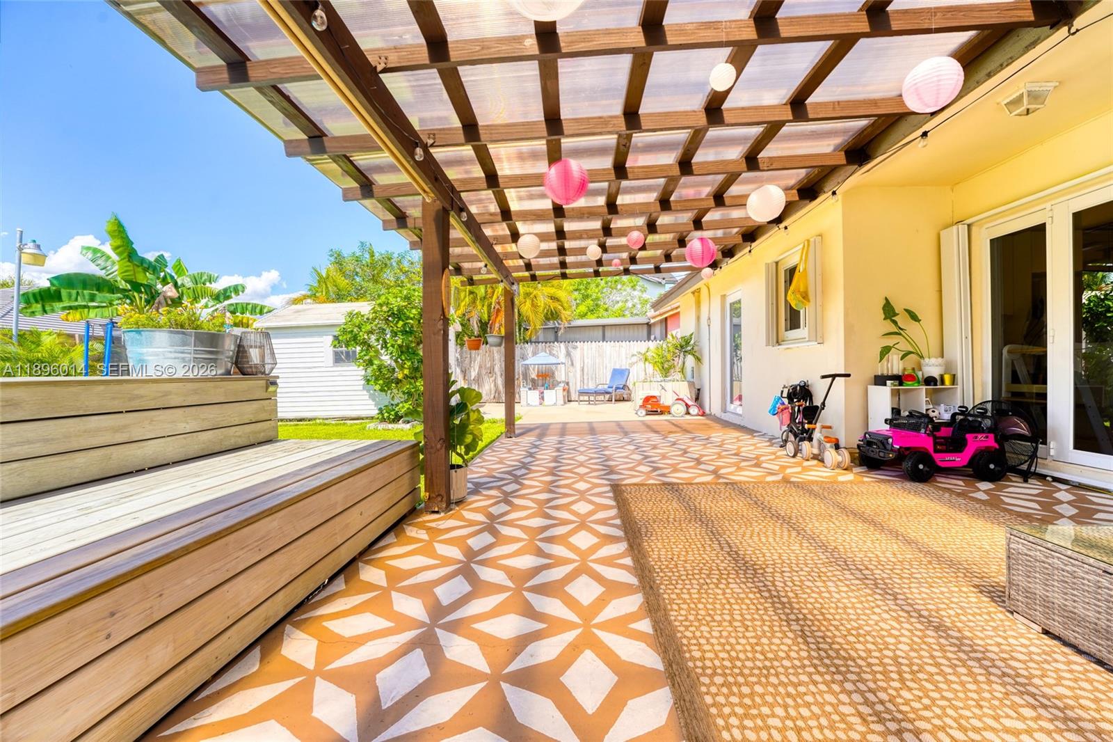 VENEZIA HOMES ESTATES - Residential