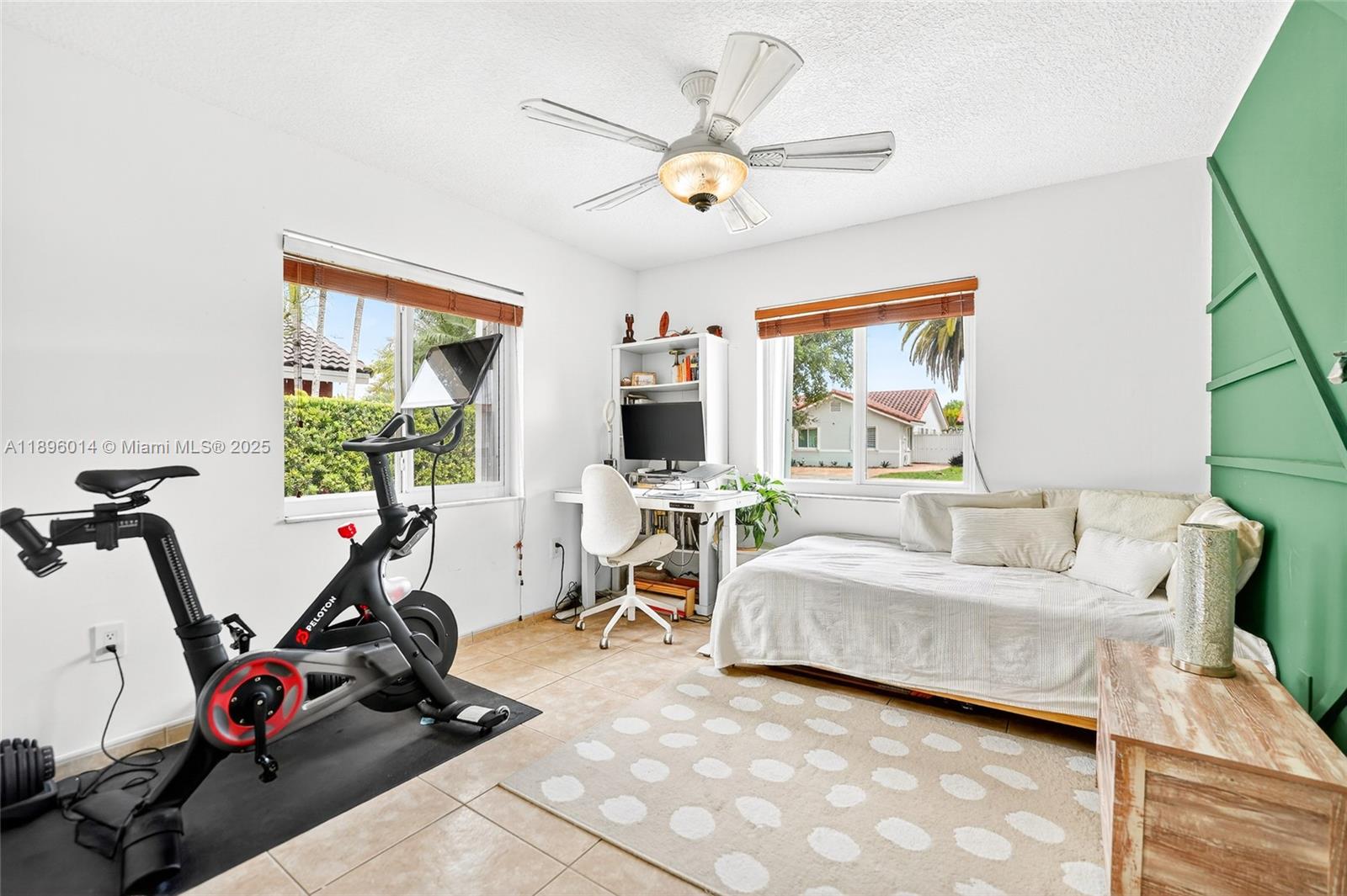 VENEZIA HOMES ESTATES - Residential