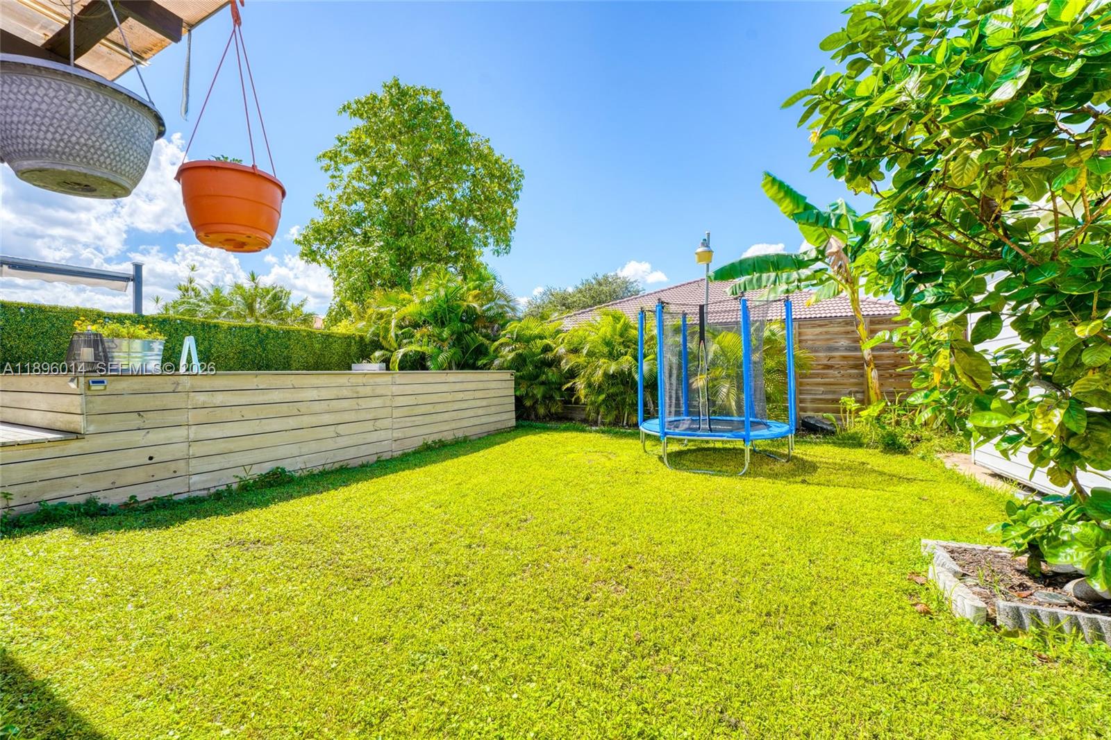 VENEZIA HOMES ESTATES - Residential