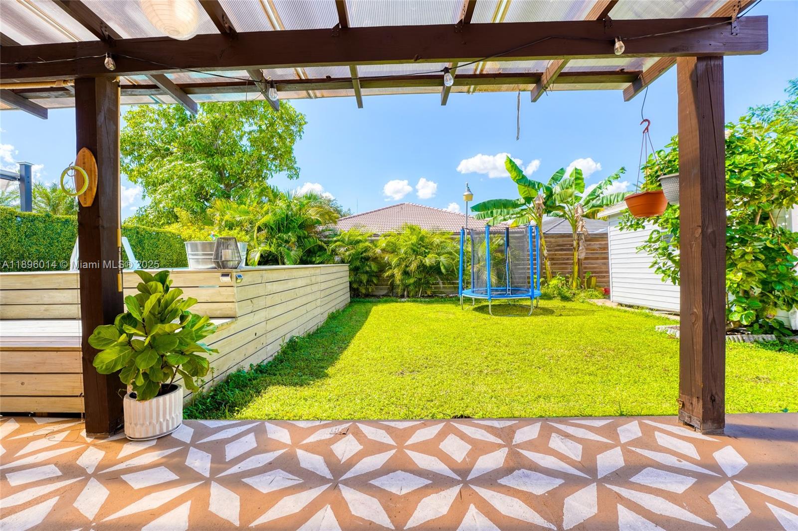 VENEZIA HOMES ESTATES - Residential