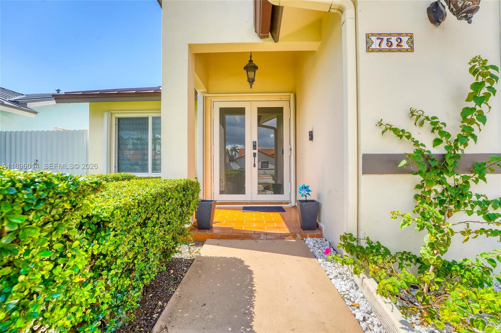 VENEZIA HOMES ESTATES - Residential