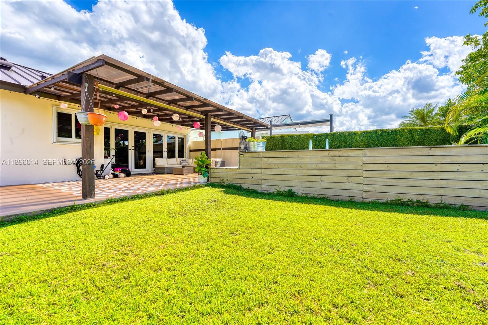 VENEZIA HOMES ESTATES - Residential