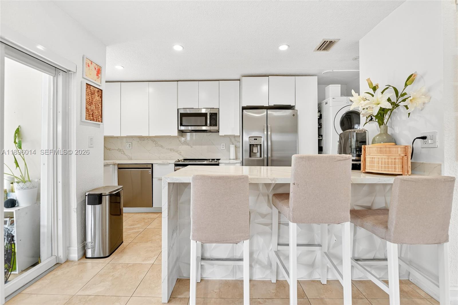 VENEZIA HOMES ESTATES - Residential